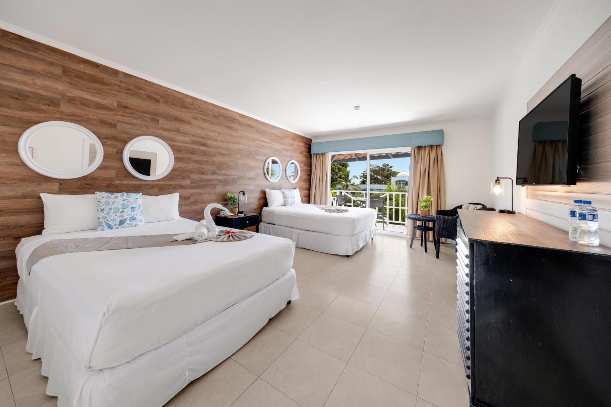 Double Room Pool View